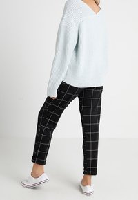 Selected Femme Petite Strickpullover - light blue