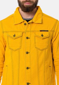 Cipo & Baxx Veste en jean - yellow