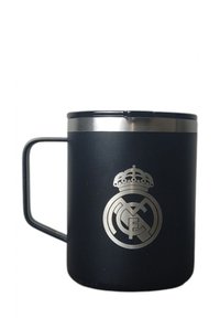 Czarny kubek ze stali nierdzewnej z srebrną obręczą i wytłoczonym logo Real Madrid z koroną. Zawiera uchwyt dla łatwego trzymania.