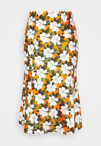 Jupe évasée avec un fond orange vif orné de motifs floraux blancs et de feuilles vertes. Confectionnée dans un tissu lisse avec un design structuré.