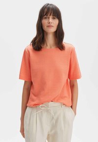 OPUS Basic T-shirt - peachy coral