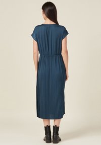 BONOBO Jeans Freizeitkleid - bleu canard