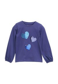 Lange mouw paarse shirt met drie pailletten harten in verschillende tinten blauw. Ronde halslijn en gathered manchet. Zachte katoenstof.