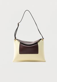 Nevybrané, bordeaux