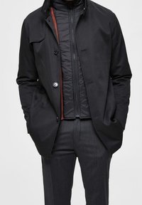Selected Homme Abrigo corto - black