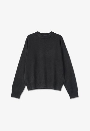 Tumehall hall sweater ringkääriga, laia lõikega ja soonikkoes mansettidega. Omab tekstuurset kudumist ja väikest logo ees.