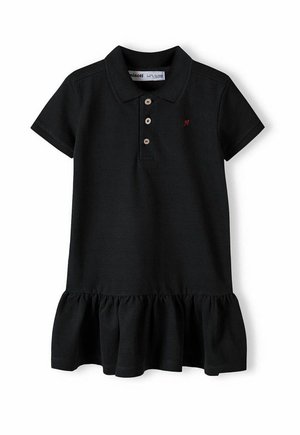 Robe polo noire à manches courtes avec col, patte de boutonnage à trois boutons, petite broderie rouge "M" sur la poitrine et ourlet à volants en bas.