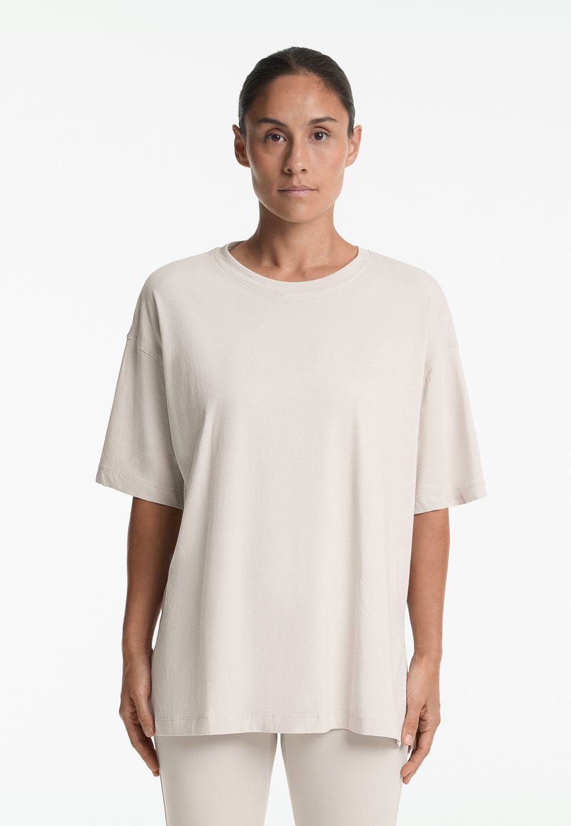 OYSHO SHORT SLEEVE - T-shirt basique - stone