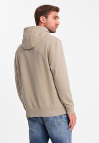 Ombre Felpa con cappuccio - sand
