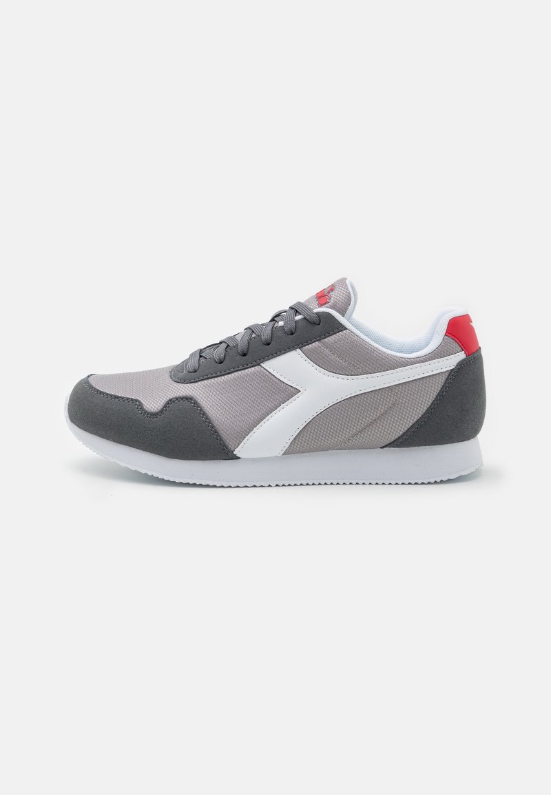 Diadora SIMPLE RUN UNISEX - Trainers - paloma grey/light grey - Zalando.ie