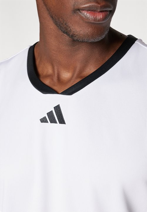 adidas Legends Tank Top White/Black — foto 6