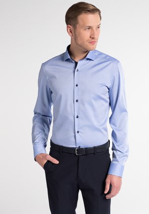 SLIM FIT - Skjorte - hellblau