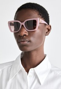 Não selecionado, milky buff