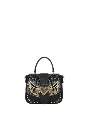 Borsa nera con dettagli dorati a forma di ala e cuore, borchie decorative, manico superiore e chiusura a patta frontale.
