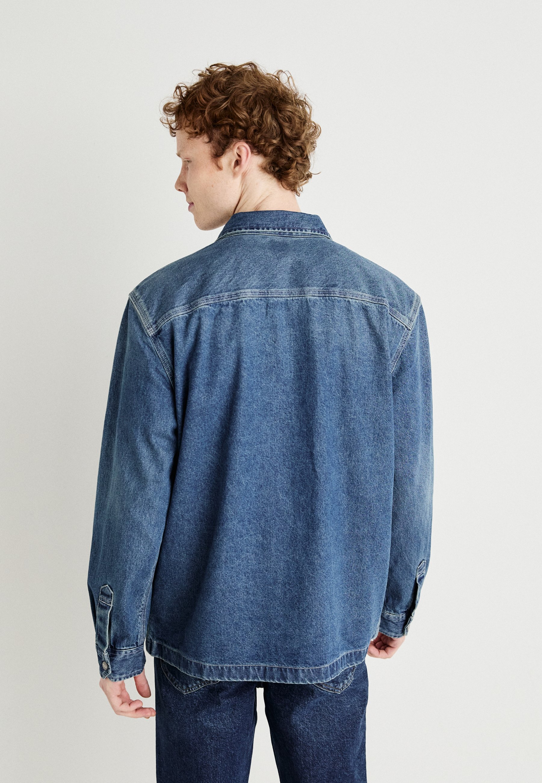 Lee WORKER OVERSHIRT - Summer jacket - manhatten wash/blue denim