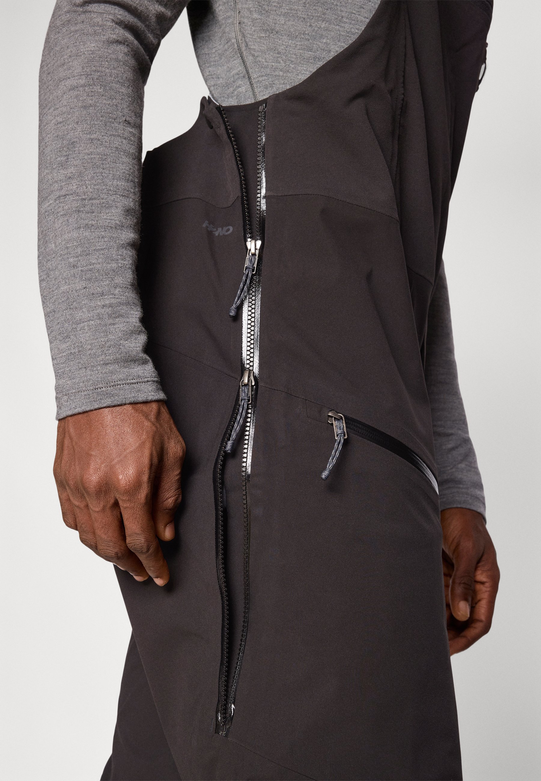 Patagonia SNOWDRIFTER BIBS - Ski pants - black/black - Zalando.co.uk