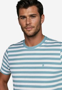 Gestreept T-shirt met korte mouwen, met lichtblauwe en witte horizontale strepen, van katoen, ronde halslijn en klein logo-detail.