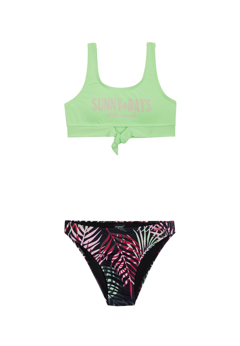 Top sportivo verde con testo 'SUNNY DAYS' e dettaglio nodo, abbinato a slip bikini neri con un motivo a foglie colorate.