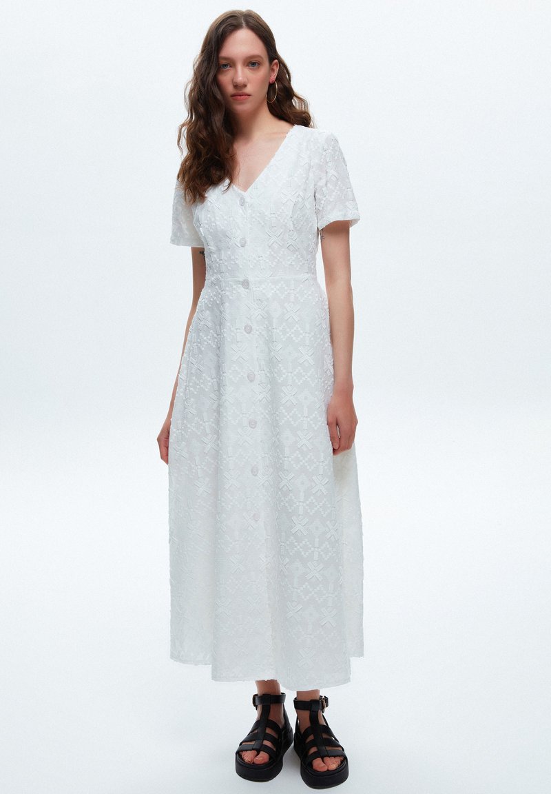 adL - V GUIPURE LONG  - Maxi-jurk - white, Vergroten