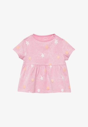 Różowa sukienka dla niemowląt z krótkim rękawem, w białe i pomarańczowe wzory muszelek i rozgwiazd, okrągły dekolt oraz napy na ramieniu.