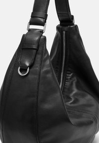 Liebeskind Berlin HOBO czarny