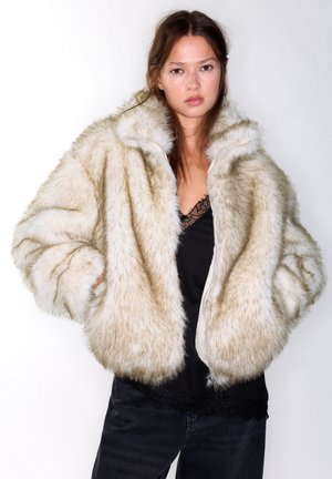 PULL&BEAR Zimná bunda - beige