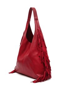 Rode leren tas met een langwerpig, gestructureerd lichaam en lange franjes aan één zijde. Voorzien van een stevige, afgeronde schouderriem voor gemakkelijk dragen.