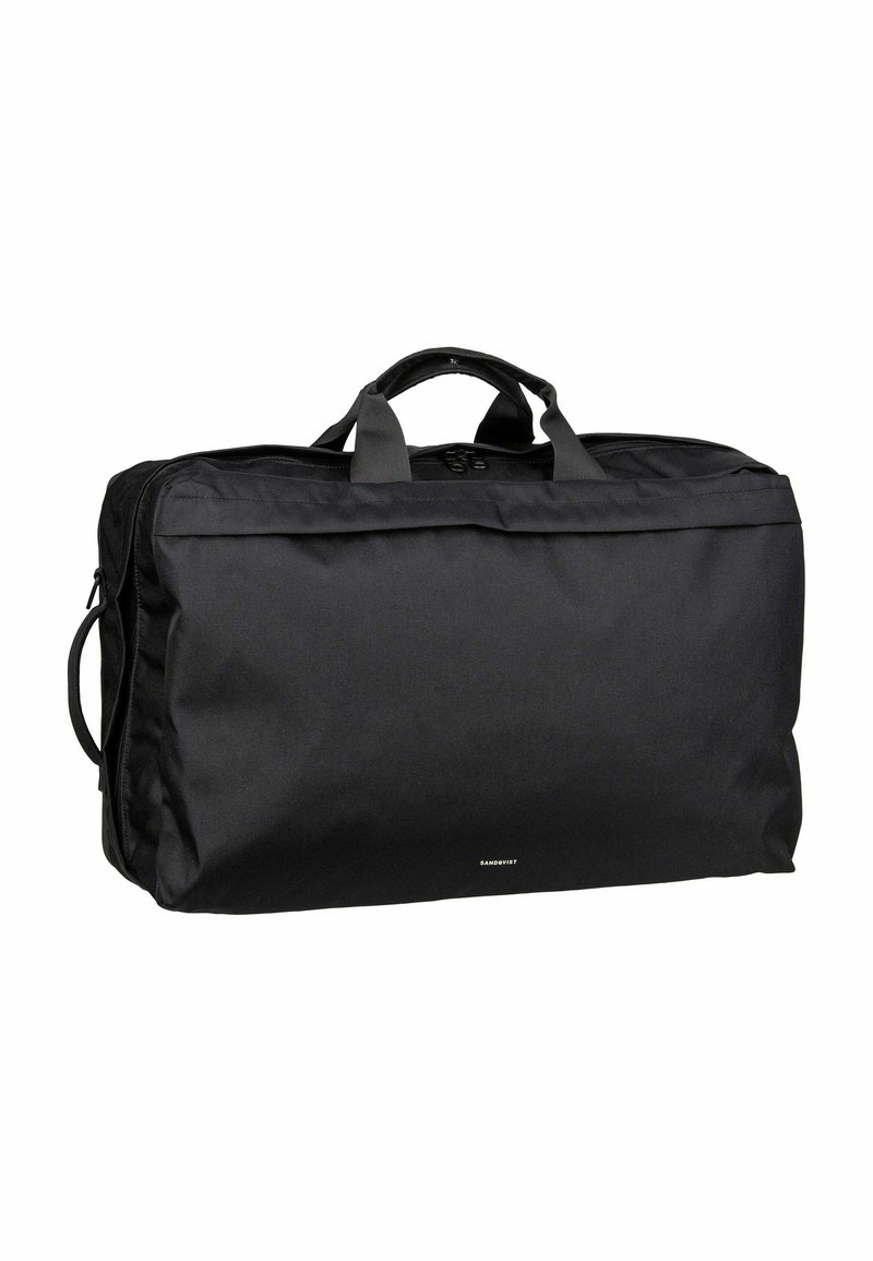 Borsa duffel in tessuto nero con doppi manici superiori, chiusura con zip e design piatto. Presenta un logo sottile sul fronte. Materiale resistente.