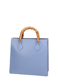 Borsa in pelle blu con un design strutturato, caratterizzata da una maniglia in bambù e dettagli a forma di diamante sui lati.