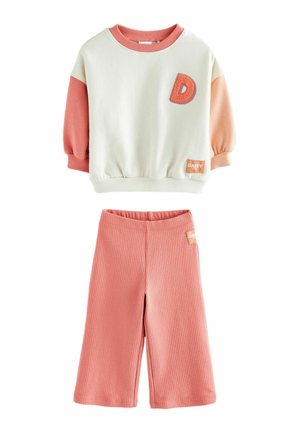 SET REGULAR FIT  - Pantalones - cream
