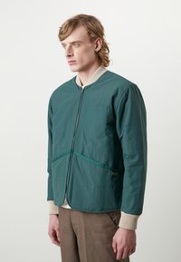 Pompeii PADDED JACKET - Jachetă subțire - emerald