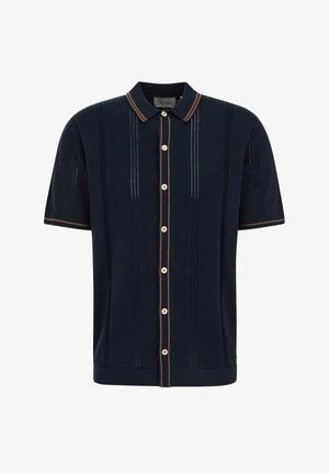 Polo a maniche corte in maglia blu navy con righe verticali testurizzate, rifiniture beige su colletto e patta, e bottoni bianchi sul davanti.