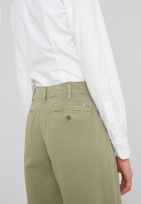 Polo Ralph Lauren Spodnie materiałowe