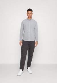 Only & Sons ONSALVARO STRIPE - Košeľa - dark navy