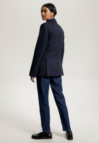 Tommy Hilfiger CORE REGULAR - Blazer - desert sky