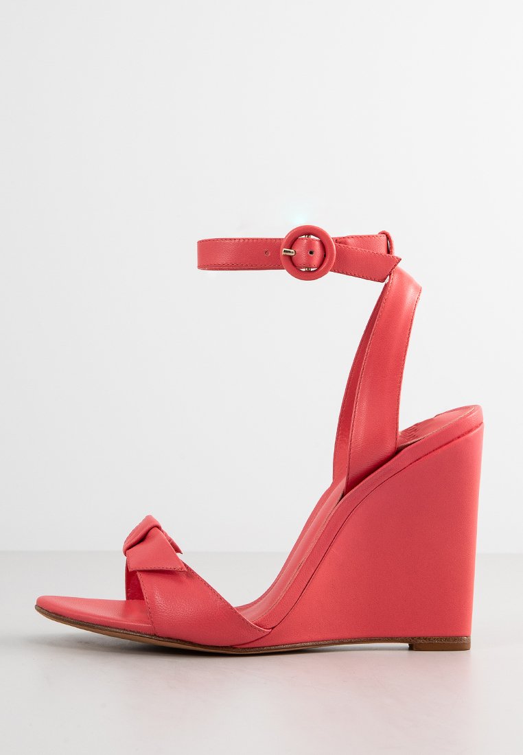 Alexandre Birman Sandalen met sleehak koraalrood