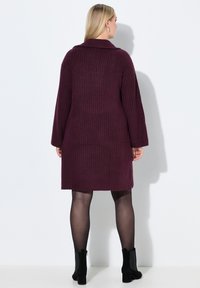 Ulla Popken TROYER COLLAR - Strikkjoler - dark claret
