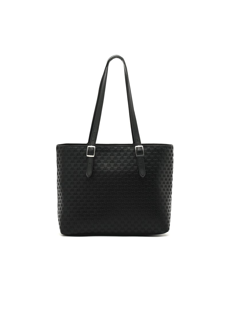 Čierna taška cez rameno vyrobená z textúrovaného syntetického materiálu s tkaným vzorom. Obsahuje dva dlhé popruhy a akcenty v striebornej farbe.