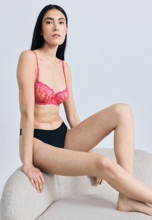 WISH HALBSCHALE - Soutien-gorge à armatures - rainbow red