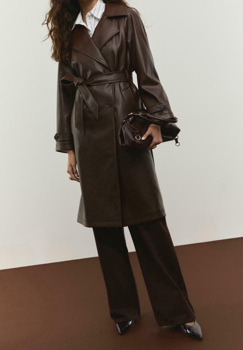 Stradivarius Trench - mottled brown