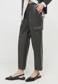 Calliope JOGGER EFFETTO  - Pantaloni cargo - marrone