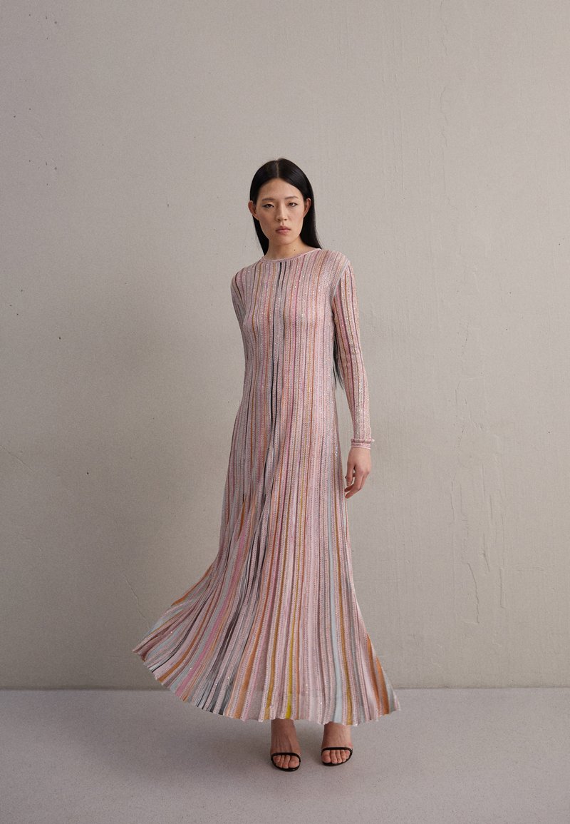 Missoni LONG DRESS Strikket kjole pink/multicolor/rosa Zalando.no