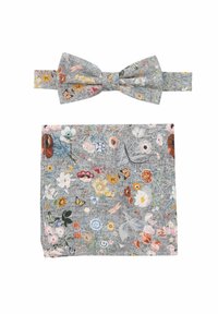 Floral gemusterte Fliege und Einstecktuch Set. Grauer Grund mit bunten Blumen und Schmetterlingen. Glatte Textur, klassischer Schnitt.