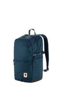 Marineblauwe rugzak gemaakt van duurzaam materiaal. Beschikt over een hoofdcompartiment, een voorzak met rits, verstelbare schouderbanden en een handvat aan de bovenkant.