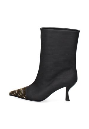 Stivaletti - black