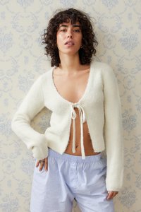 BDG Urban Outfitters Chaqueta de punto - cream