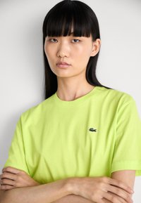 Lacoste T-Shirt basic - firefly