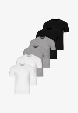 Pięć gładkich t-shirtów z krótkim rękawem i okrągłym dekoltem, ułożonych w stos, w kolorach białym, jasnoszarym i czarnym, przedstawionych na białym tle.