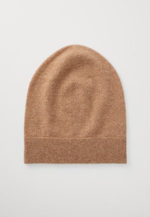 HAT - Muts - camel