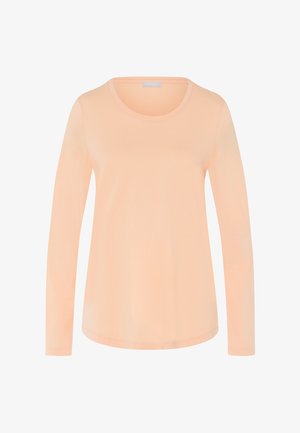 Pitkähihaiset t-paita pehmeästä persikkakankaasta, pyöreällä pääntiellä ja suoralla helmareunalla. Sileä pinta ilman näkyviä kuvioita tai yksityiskohtia.